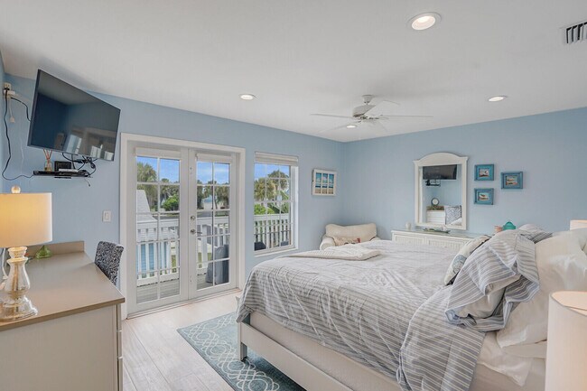 Building Photo - 1007 Ocean Dunes Cir
