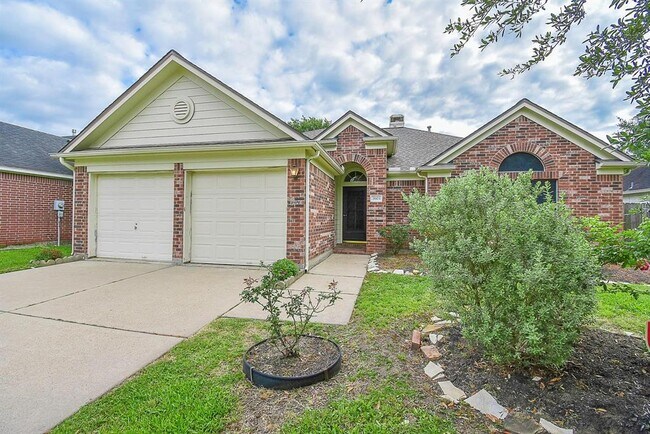 Primary Photo - 3903 Vinecrest Dr