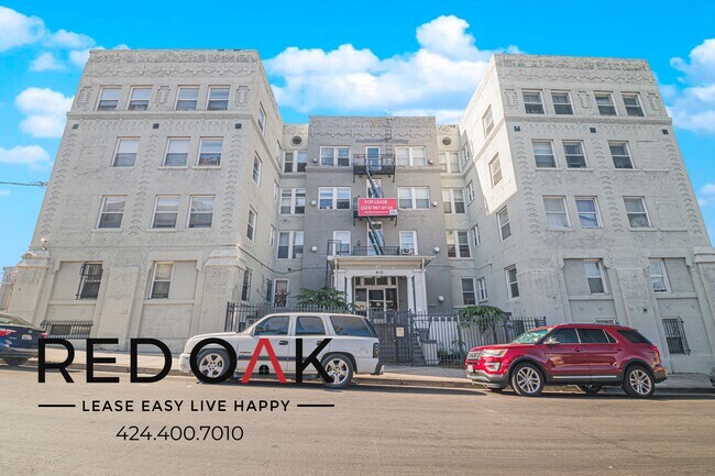 Building Photo - 915 S Carondelet St