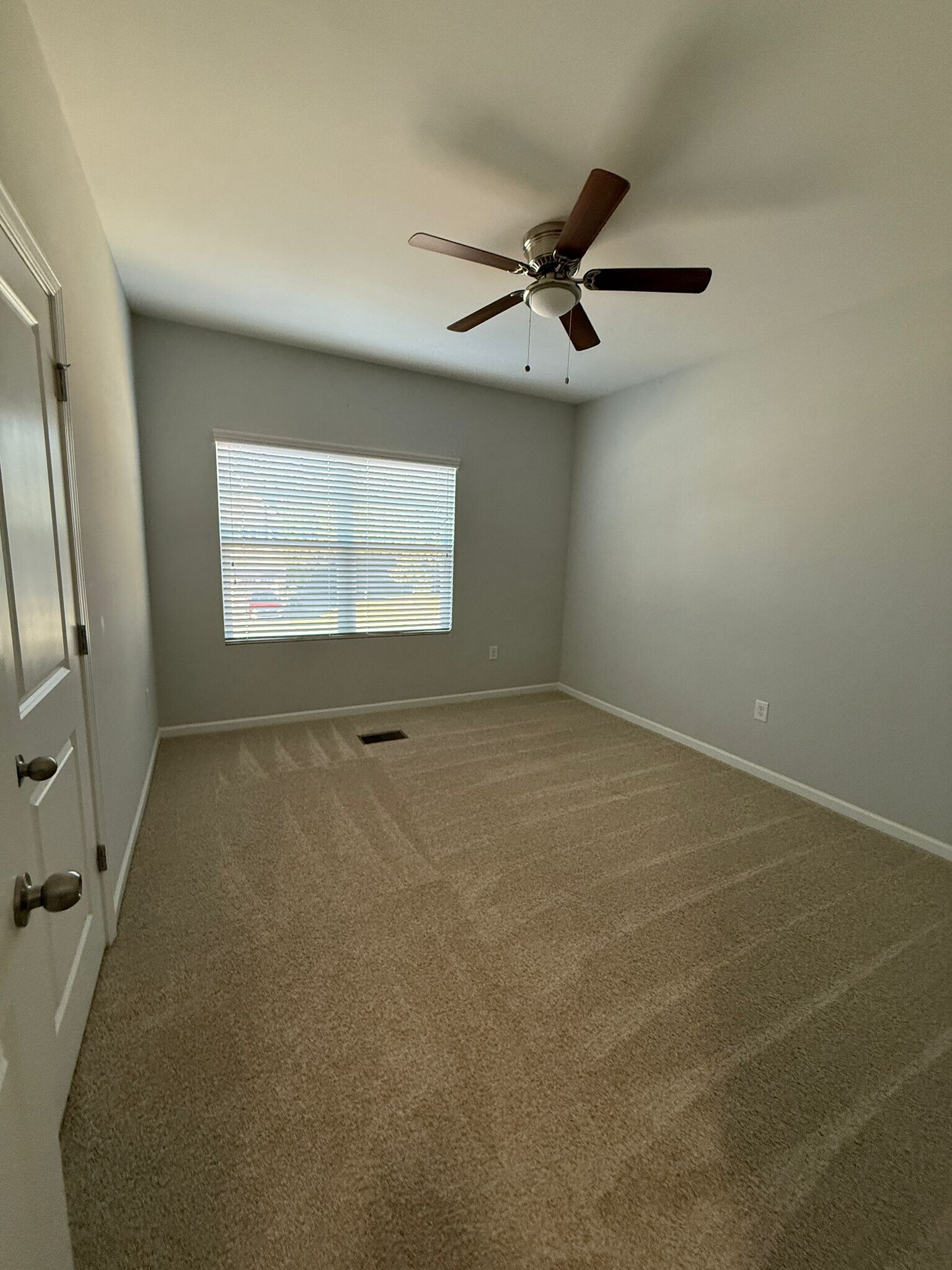 Building Photo - Room in Townhome on Durants Neck Ln