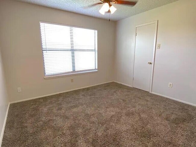 Building Photo - 6610 Hope Ave