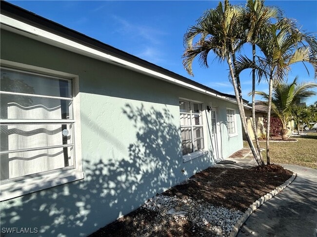 Building Photo - 1428 SE 20th Ave