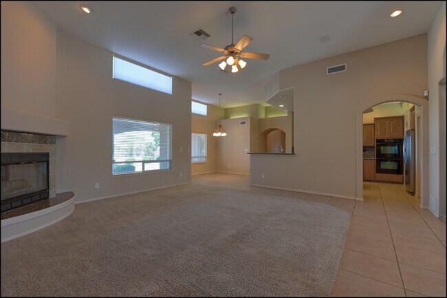 Building Photo - 1435 Cloud Ridge Dr