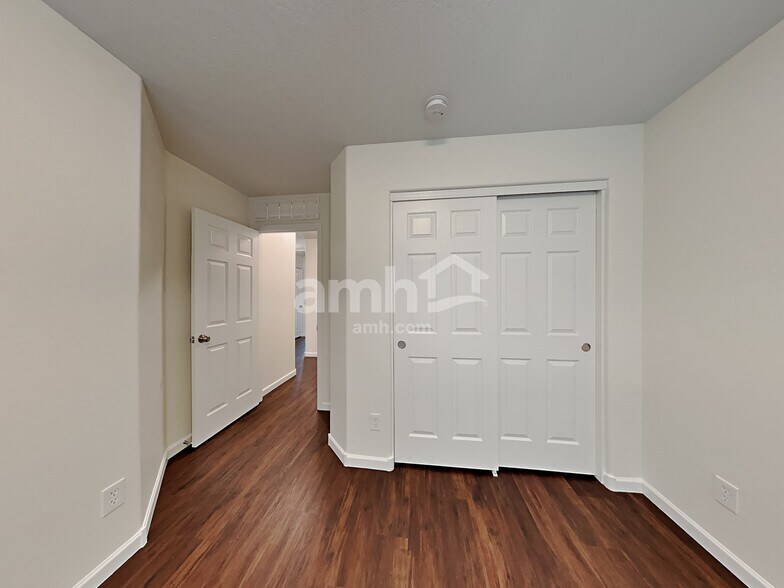 Building Photo - 14920 N 172nd Ln