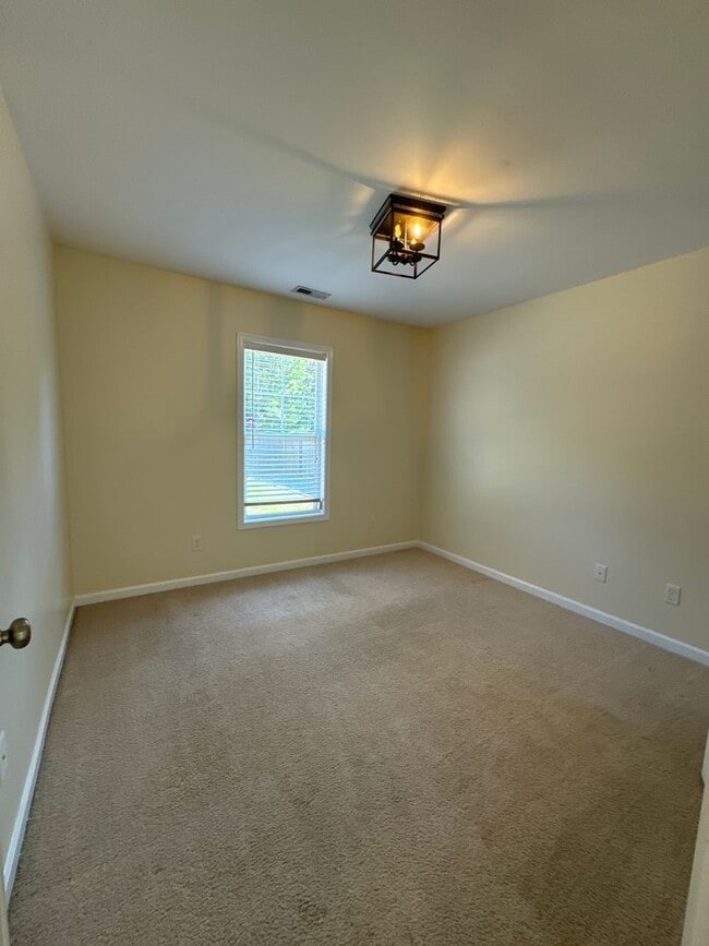 Building Photo - Something special on Sonoma!