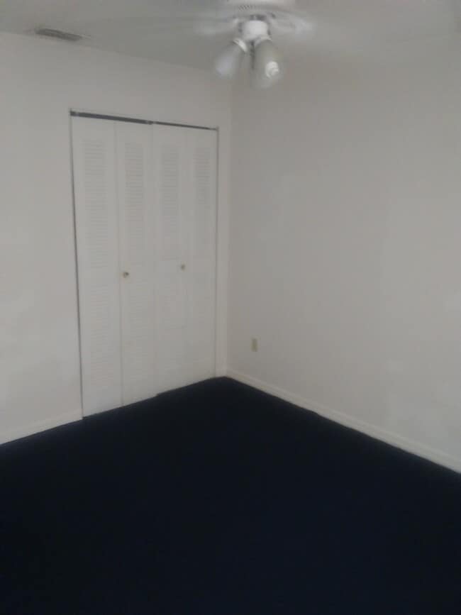 Building Photo - 2 Bedroom/ 2 Bath at Tradewinds in Metrowe...