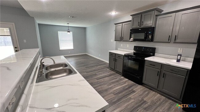 Building Photo - 7205 American W Dr