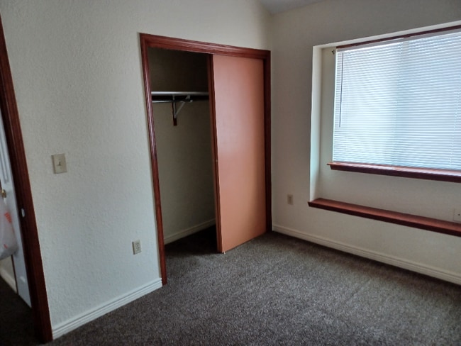 Building Photo - 11317 Lake Geneva Dr
