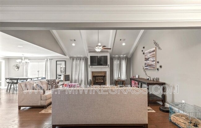 Building Photo - 524 Paxton Lp