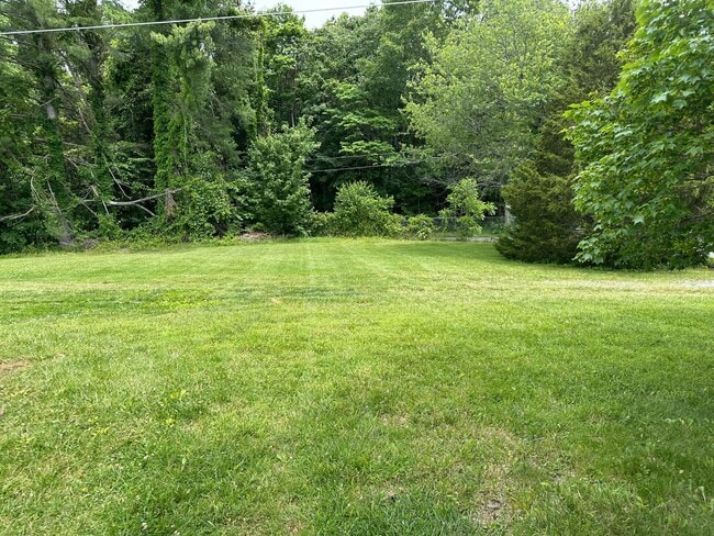 Building Photo - IMMACULATE, completely remodeled, one leve...