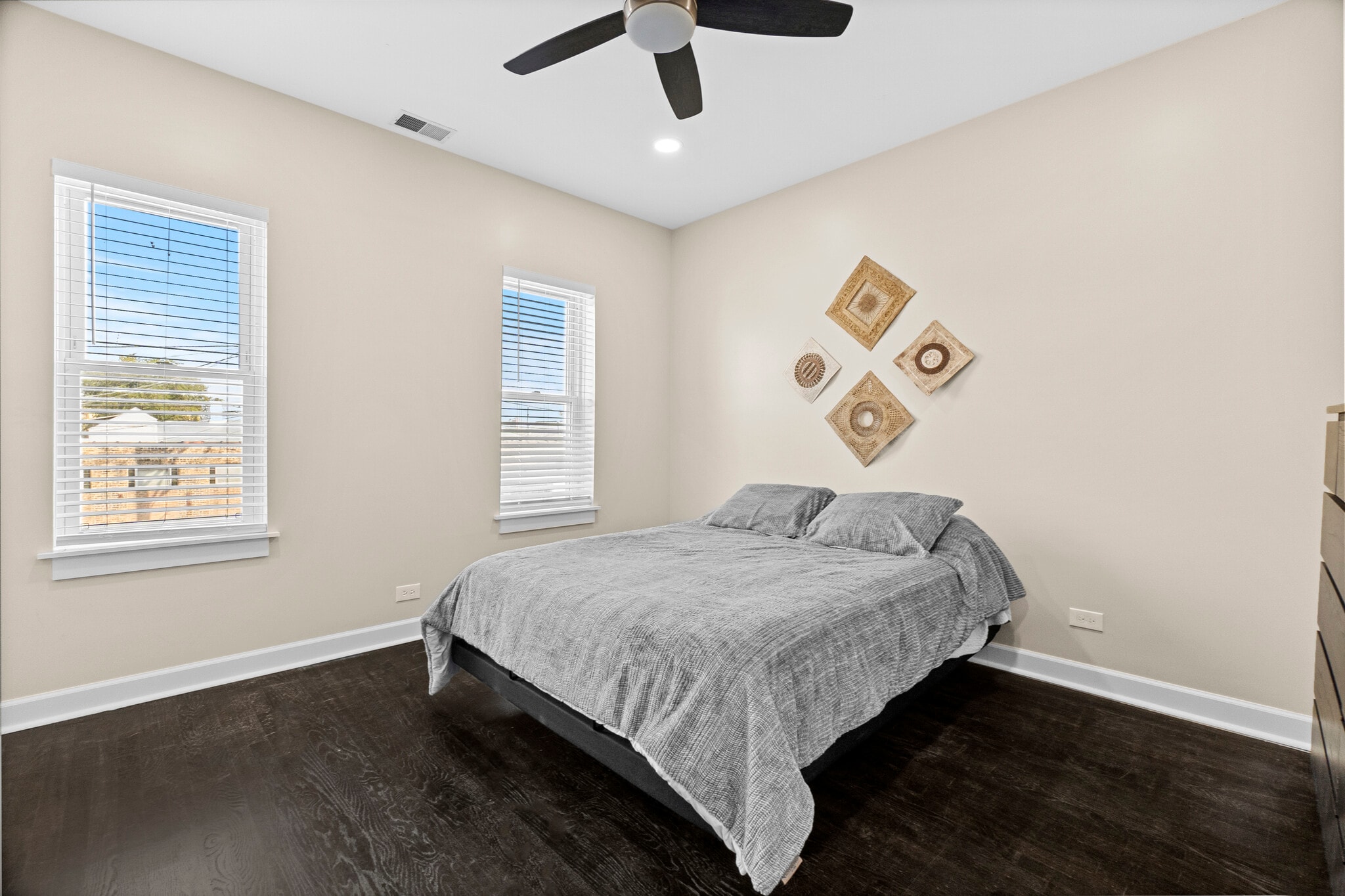 Master bedroom. - 2338 W 18th Pl