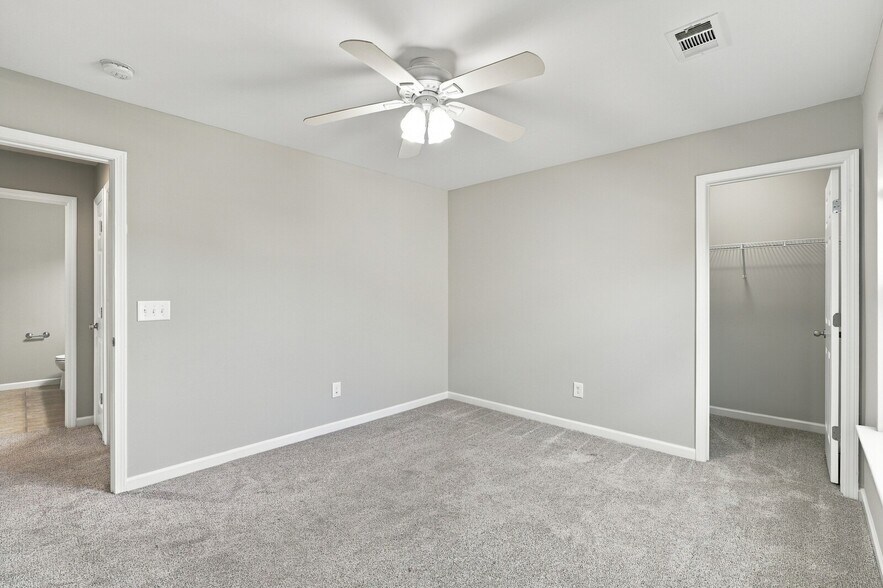 Building Photo - 132 Slaters Dr