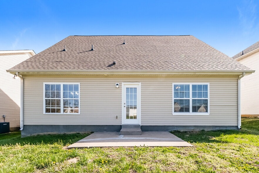 Building Photo - 1025 Lakewalk Dr