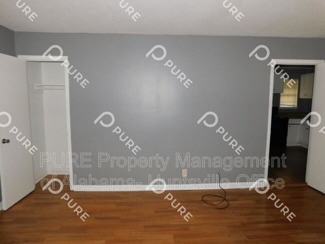 Building Photo - 4012 Offutt Ct NW