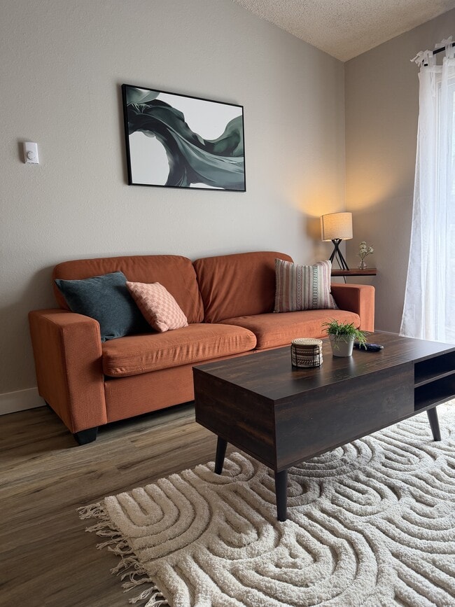 Building Photo - 11044 SW Greenburg Rd