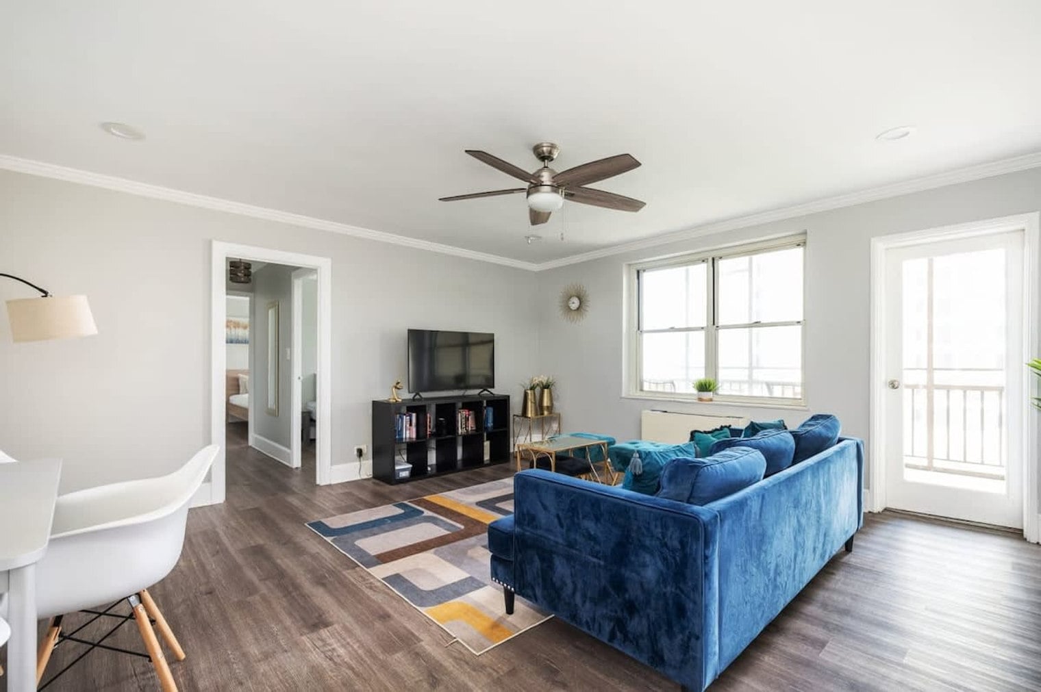 Building Photo - 300 W Peachtree St NW