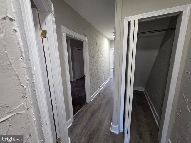 Building Photo - 549 Brunswick Ave