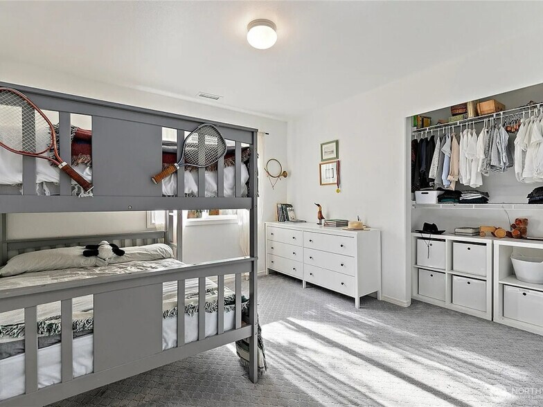 Building Photo - 33516 42nd Ave S