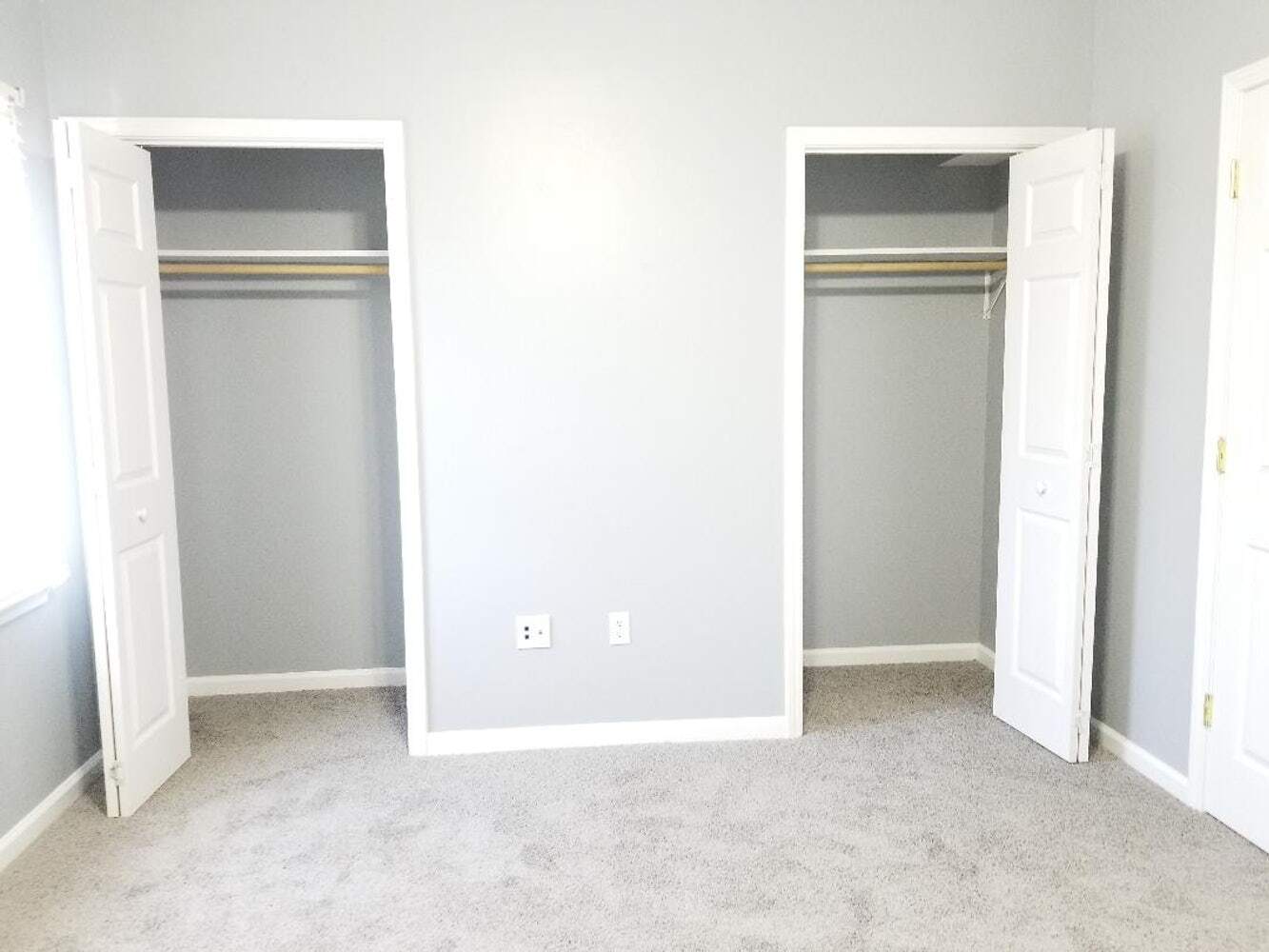 Master closet runs full length of the wall - 343 Beaverview Dr