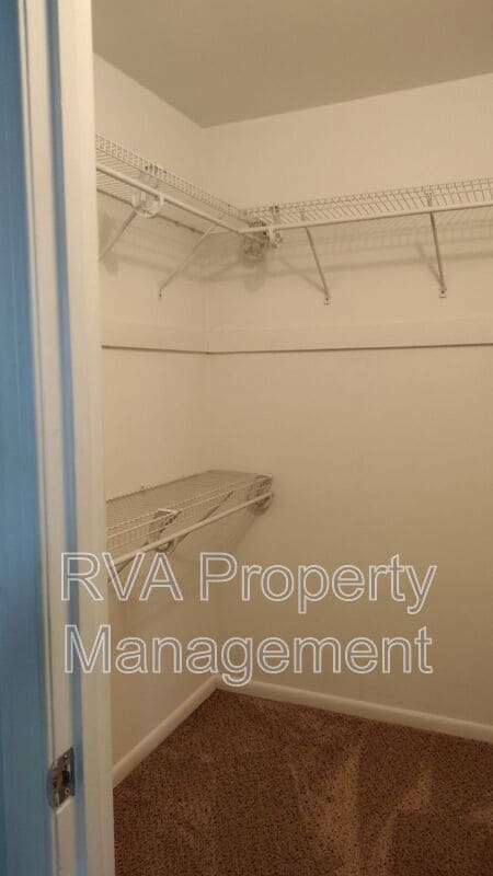 Building Photo - 1983 Airy Cir