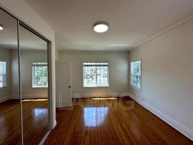 Building Photo - 1536 4th Ave