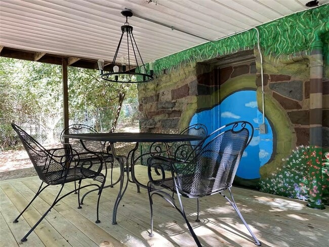 Building Photo - 93 S W Ave