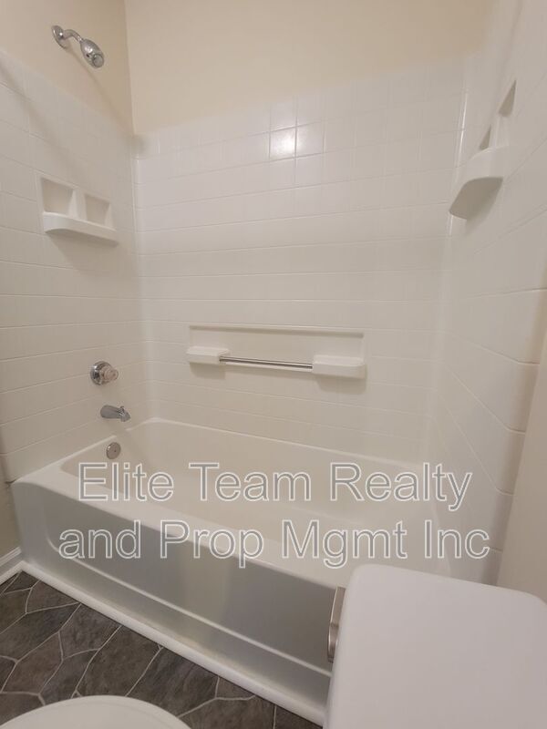 Building Photo - 3811 Mosscroft Ln