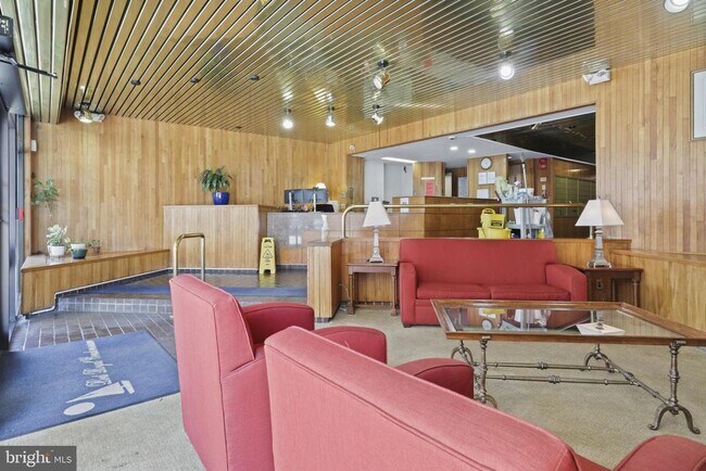 Building Photo - 801 N Pitt St