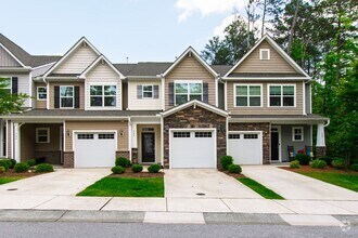 Building Photo - Beautifully Kept 2-Bedroom Townhome in Dur...