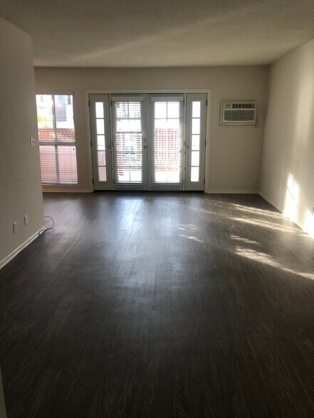 Building Photo - 5422 Quakertown Ave