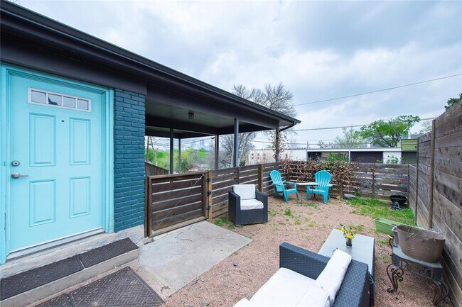 Building Photo - 1715 Taylor Gaines St