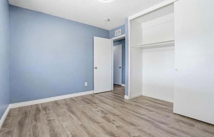 Building Photo - 10380 Hole Ave