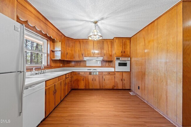 Building Photo - 1114 S 2nd St