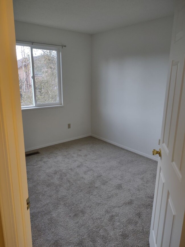 Building Photo - Woodmen and Austin Bluffs area home