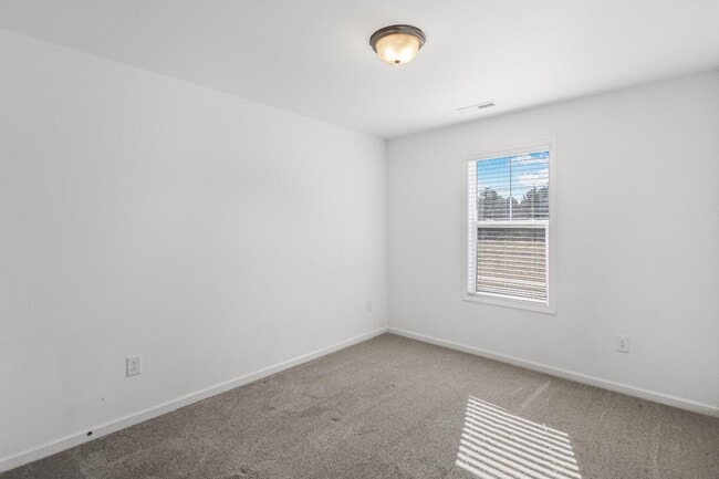 Building Photo - 747 Hadstock Path