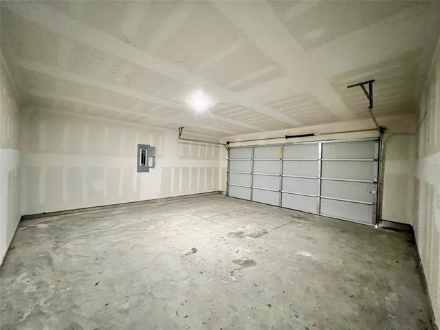 Building Photo - 119 Peace Lily Wy