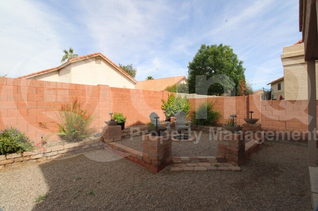 Building Photo - 1732 E Geronimo St