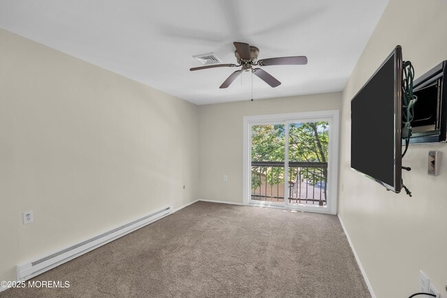 Building Photo - 25 Claremont Ct