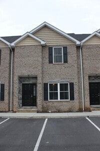 Building Photo - Cedar Point Townhouse for Rent!