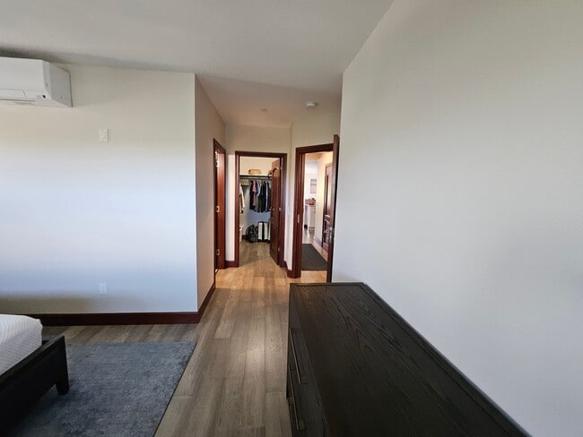 Building Photo - Turn-key Fully Furnished in Paradise Ridge...