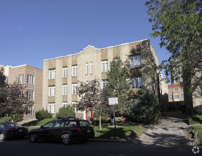 Thomas Carlyle Apartments - The Thomas Carlyle