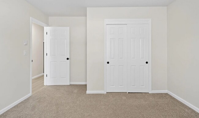 Building Photo - 13 Sligo St