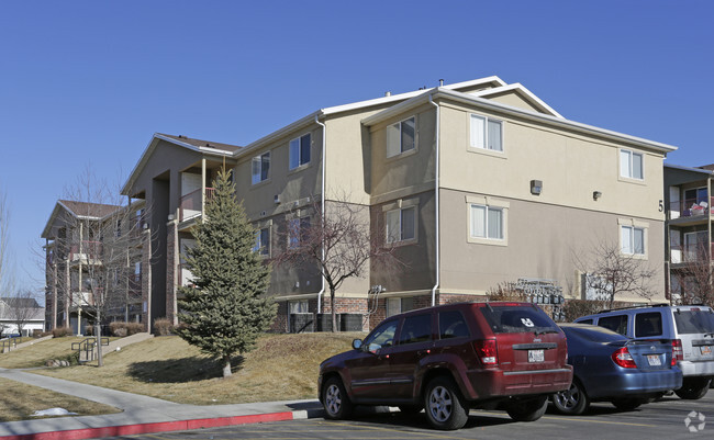 Building Photo - Bridger Pointe