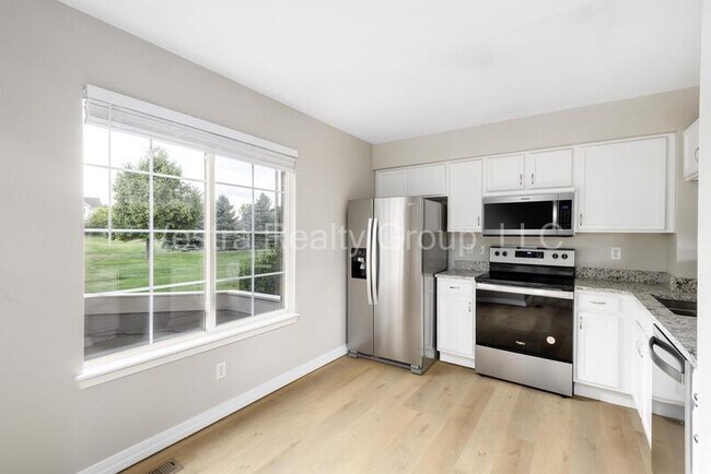 Building Photo - 9585 Deerhorn Court #34