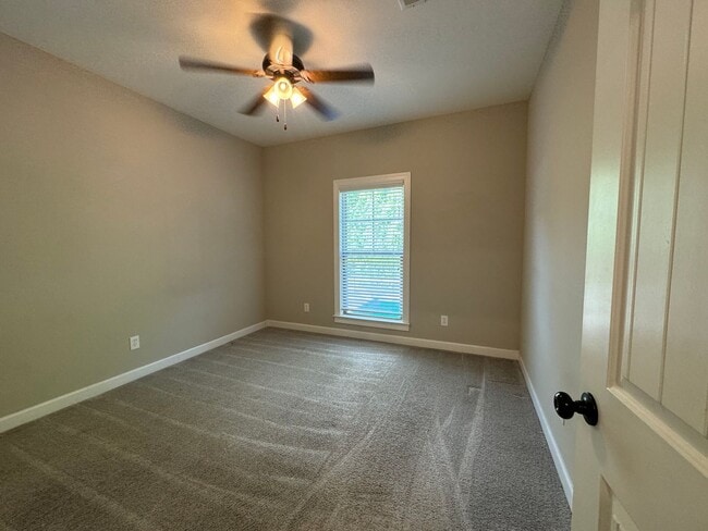 Building Photo - Parrish Place Subdivision!   4 BEDROOMS!!!!
