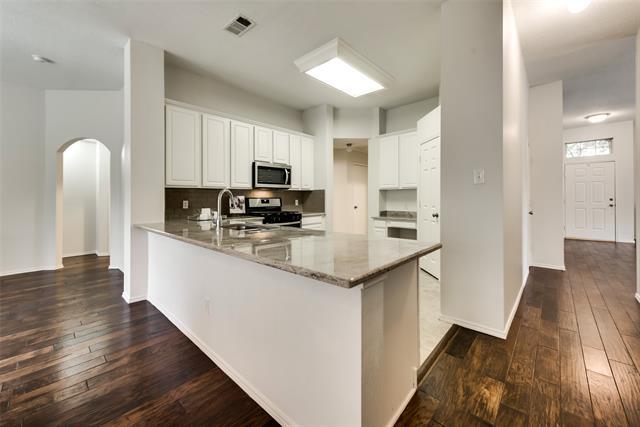 Building Photo - 3687 Harvard Dr