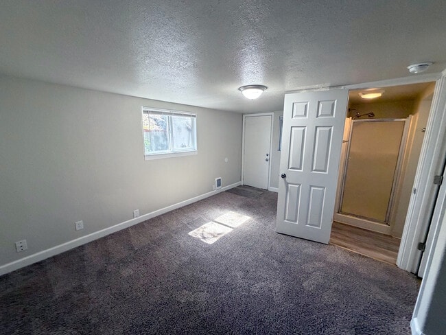 Building Photo - 1311 S 3rd Ave