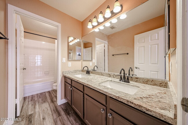 Building Photo - 8963 E Floriade Dr