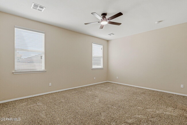 Building Photo - 14458 Vincent Kalel