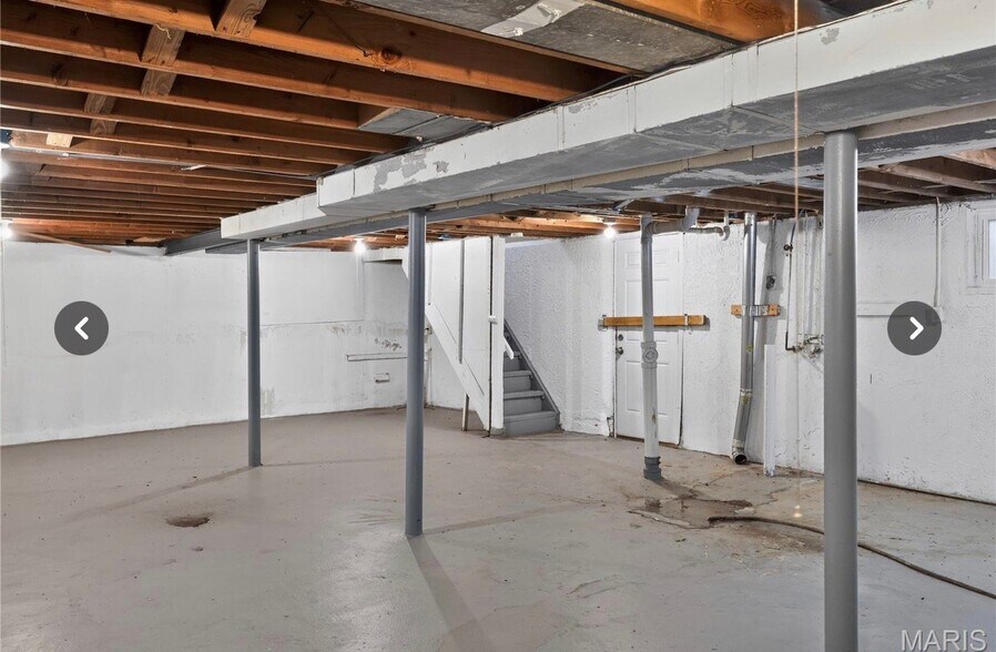Building Photo - 7744 Ellington Dr
